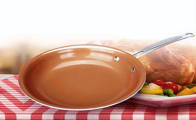 层刮花后还能用吗？央视实验告诉你答案pg电子中国“不粘锅”有毒且致癌？涂(图14)